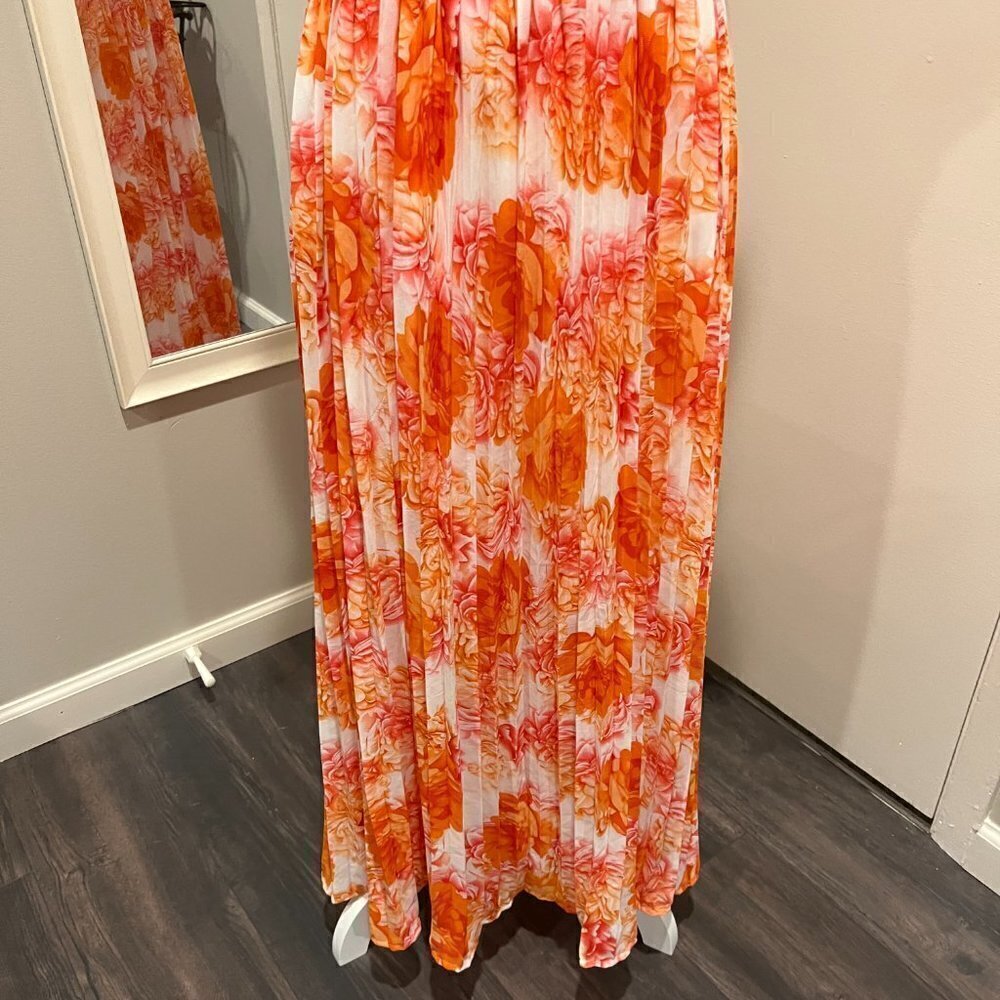 NWT Dalia Mac Phee Cold shoulder floral pleated skirt maxi dress, Size Small - Picture 5 of 14